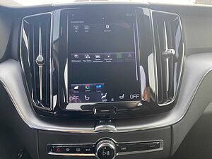 Volvo  B4 AWD Momentum Pro 2xPDC CAM LED NAV SHZ